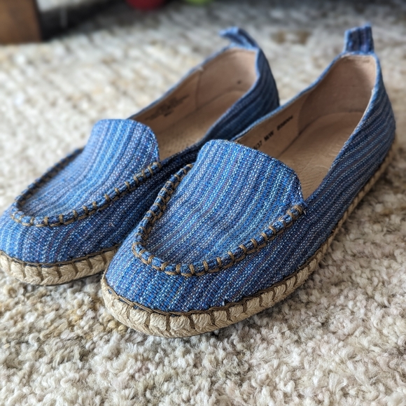 Born Shoes - Born B58004 Women's US 6.5 EUR 37 Sitton Blue Striped Stitched Mocs Espadrilles